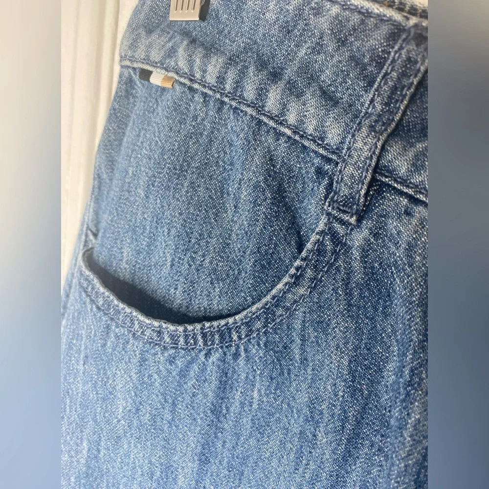 Boss NWT Classic Blue Jean Scalloped Shorts